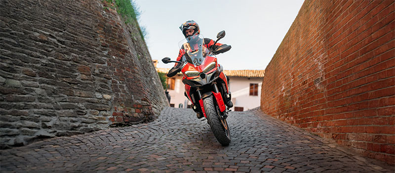 Multistrada V2 S Banner