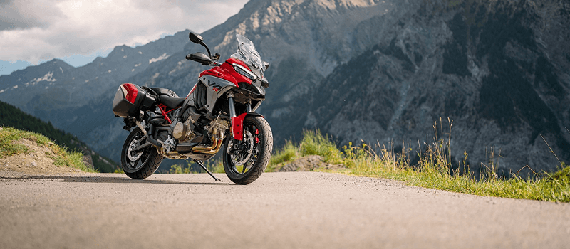 Multistrada V4 S Banner