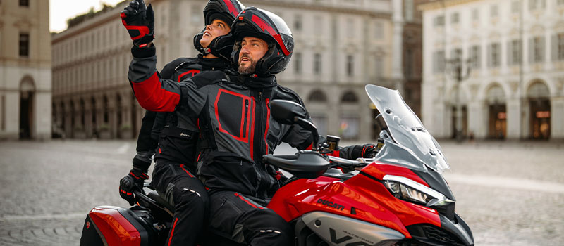 Multistrada V4 Banner