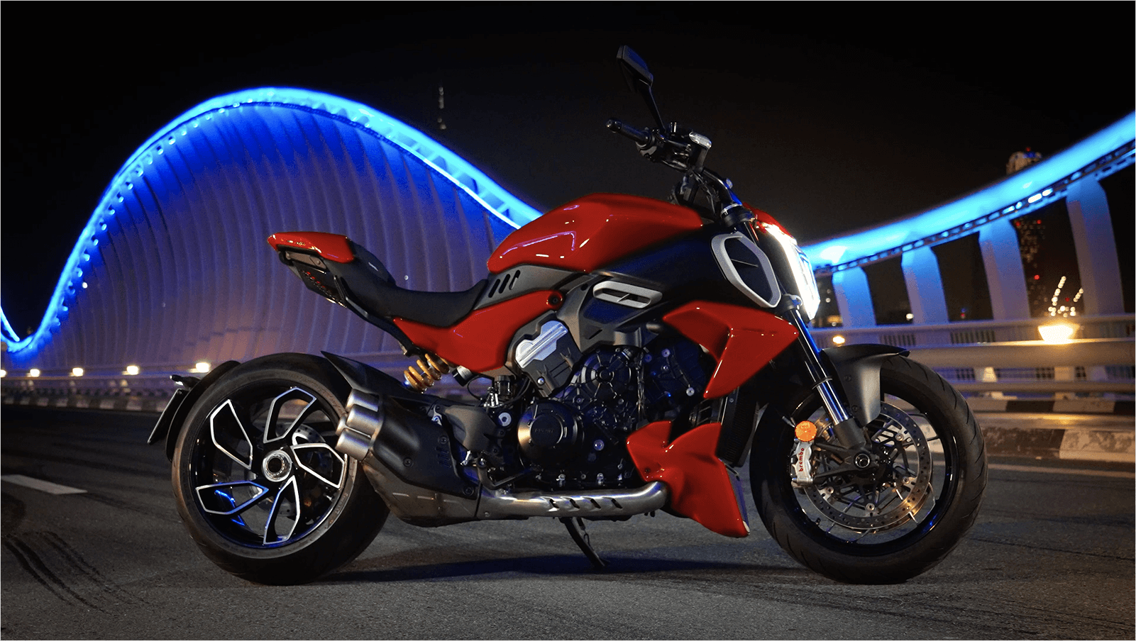 Diavel V4