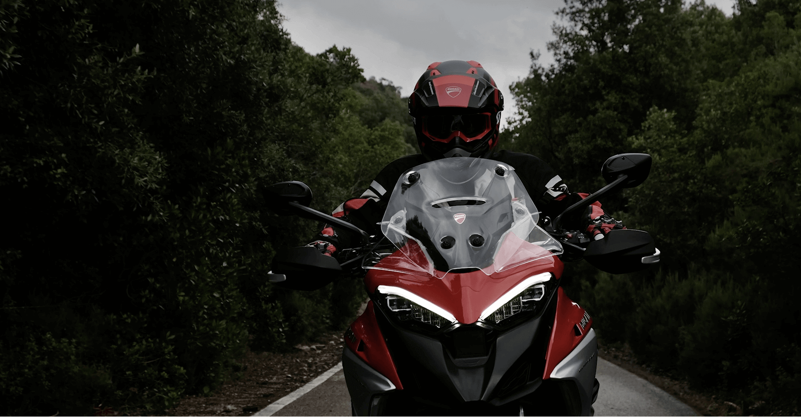 V4 S Sport Travel and Radar